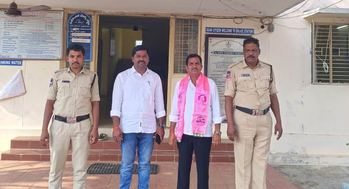 Ex Sarpanch Arrest టేక్మాల్ లో బిఆర్ఎస్ మాజీ సర్పంచ్ ల ముందస్తు అరెస్టు
