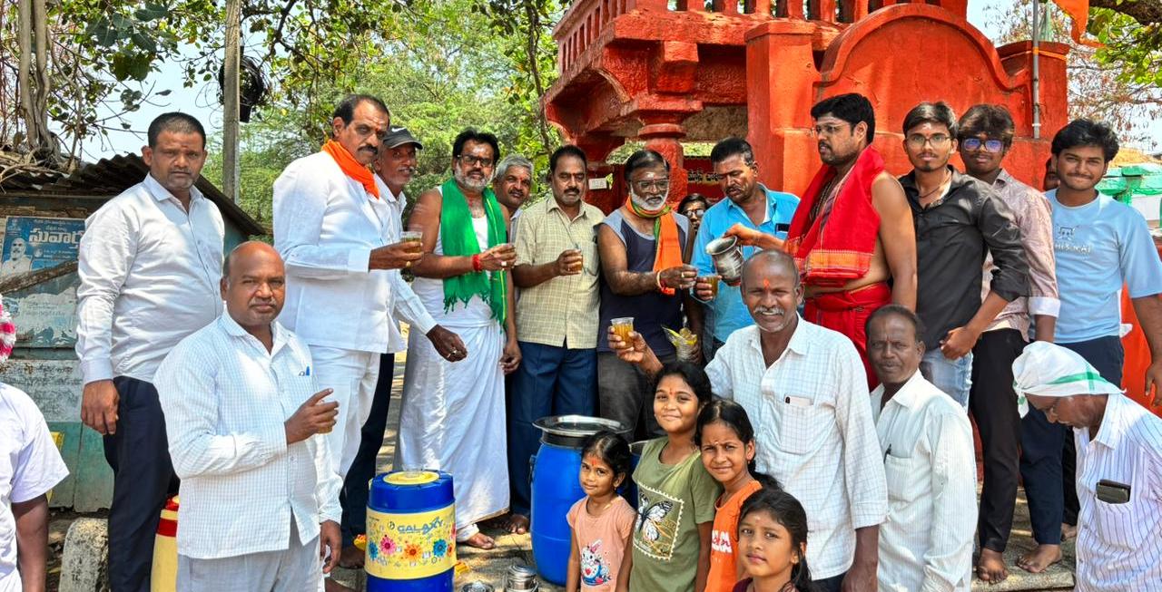 Hanuman వైభవంగా హనుమాన్ మందిరంలో స్వామివారికి విశేష పూజలు