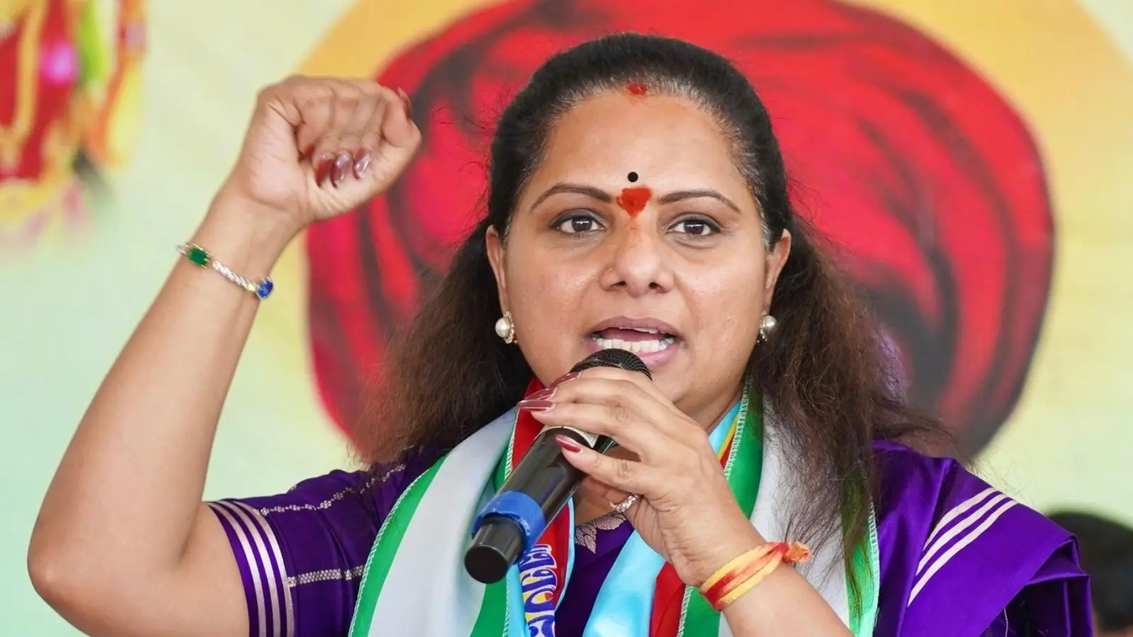 Kalvakuntla Kavitha New Party కల్వకుంట్ల కవిత కొత్త పార్టీ 'తెలంగాణ ప్రజా జాగృతి'.. శ్రీరామనవమి రోజే ప్రకటన