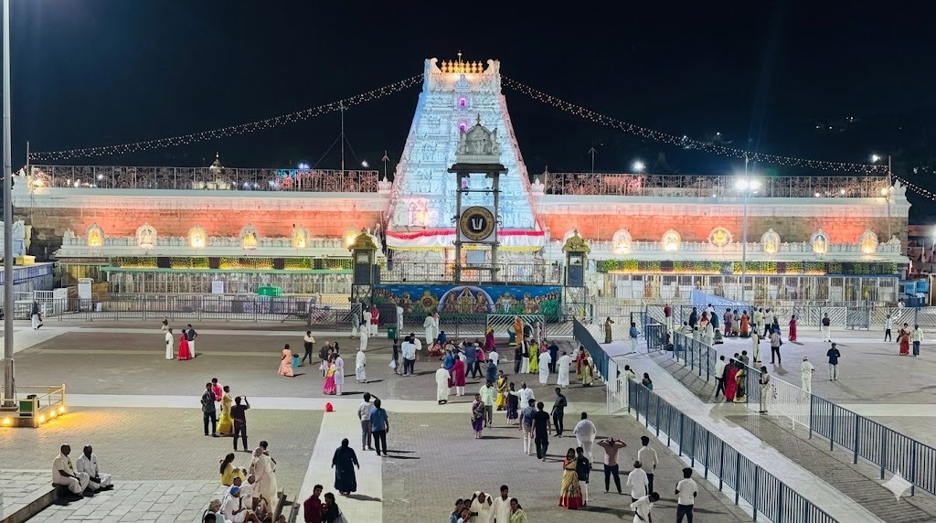 Tirumala Darshan శ్రీవారి దర్శనానికి ఎంత సమయం పడుతుందంటే