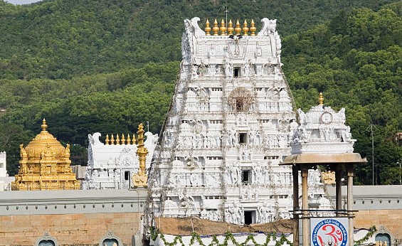 Tirumala updates : శ్రీవారి దర్శనానికి 10 గంటల సమయం.. భక్తుల రద్దీ సాధారణం!