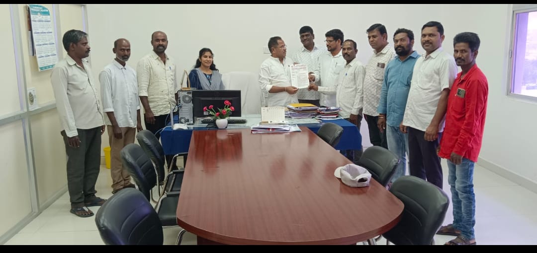 TGUEEU Demands విద్యుత్ కార్మికుల సమస్యలు పరిష్కరించాలి