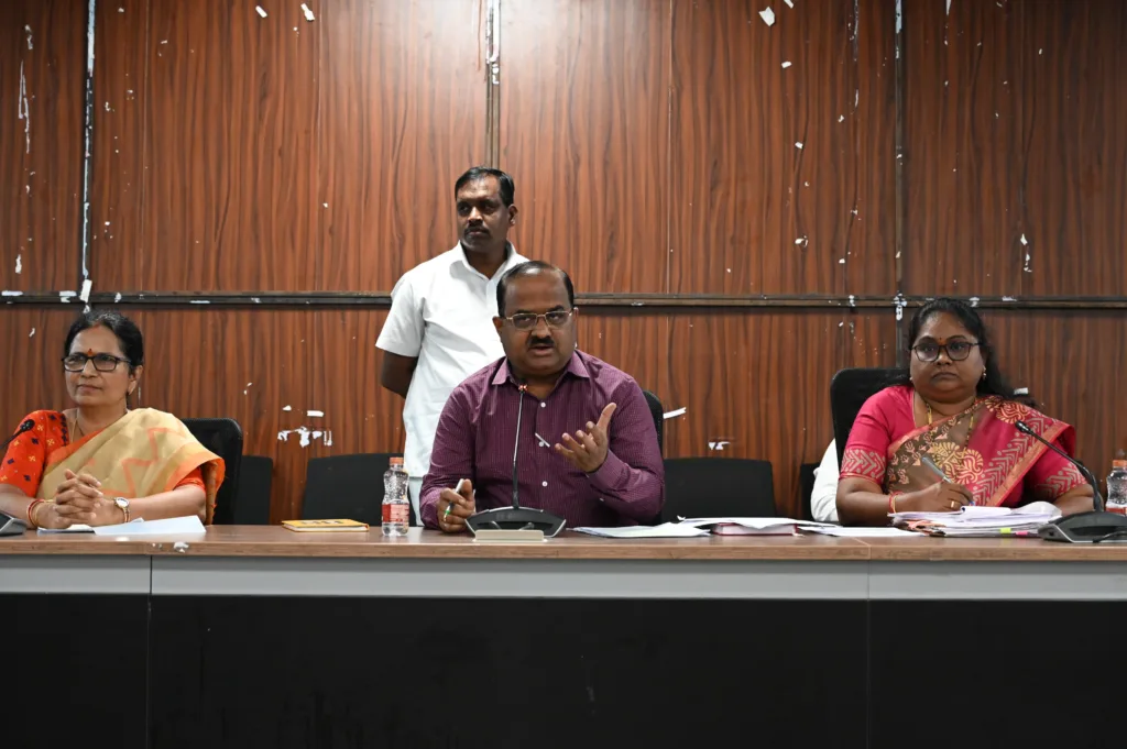 సెప్టెంబర్ 30 నాటికి డిజిటల్ క్రాప్ సర్వే పూర్తి చేయాలి: రంగారెడ్డి జిల్లా అదనపు కలెక్టర్ బి. చంద్రరెడ్డి