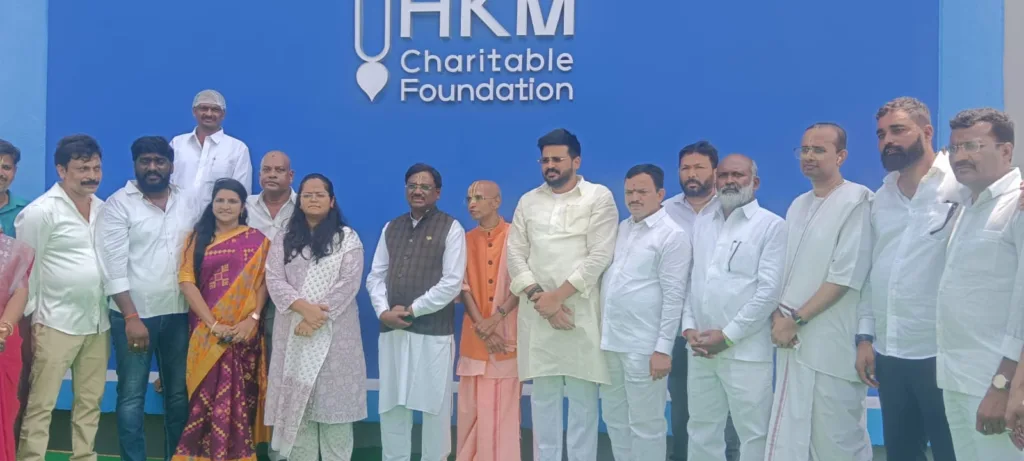 మెదక్ లో సెంట్రల్ లై కిచెన్ ప్రారంభించిన మంత్రి