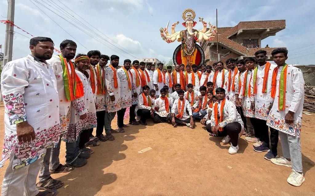haveli-ghanpur-ganesh-shobhayatra-kanthareddy-tirupathi-reddy-participates