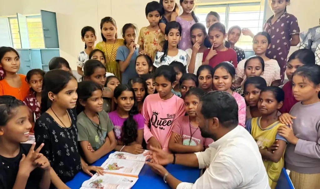 కస్తూర్బా పాఠశాలలో ఎంపీ రఘునందన్‌రావు ఆకస్మిక తనిఖీ