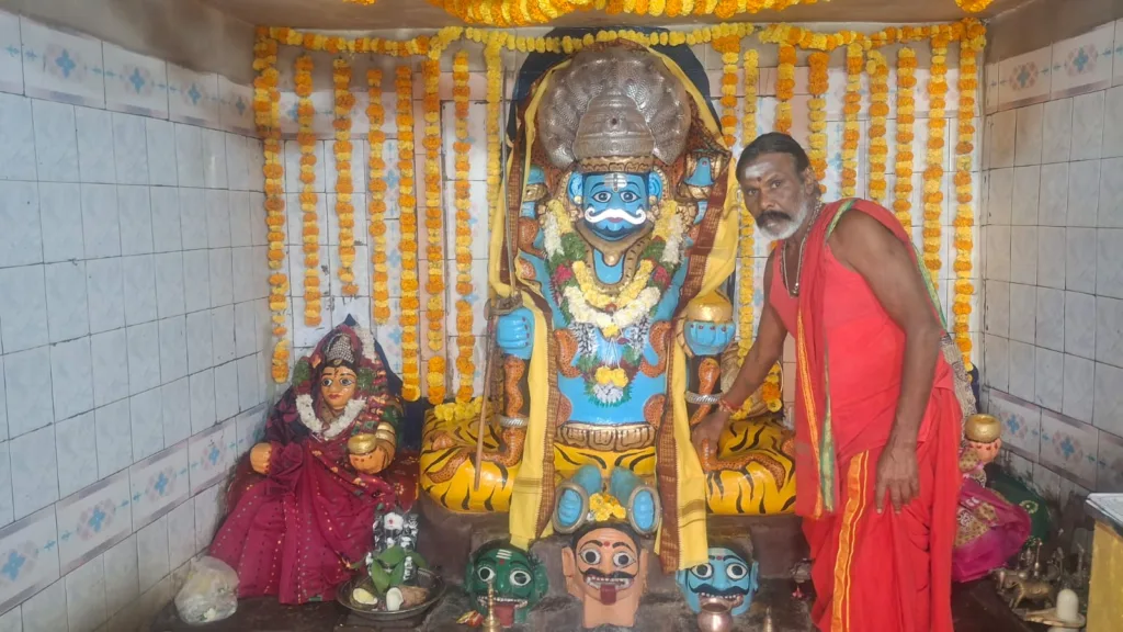 మల్లన్న ఆలయంలో ఆధ్యాత్మిక సందడి: పౌర్ణమి వేళ ప్రత్యేక పూజలు