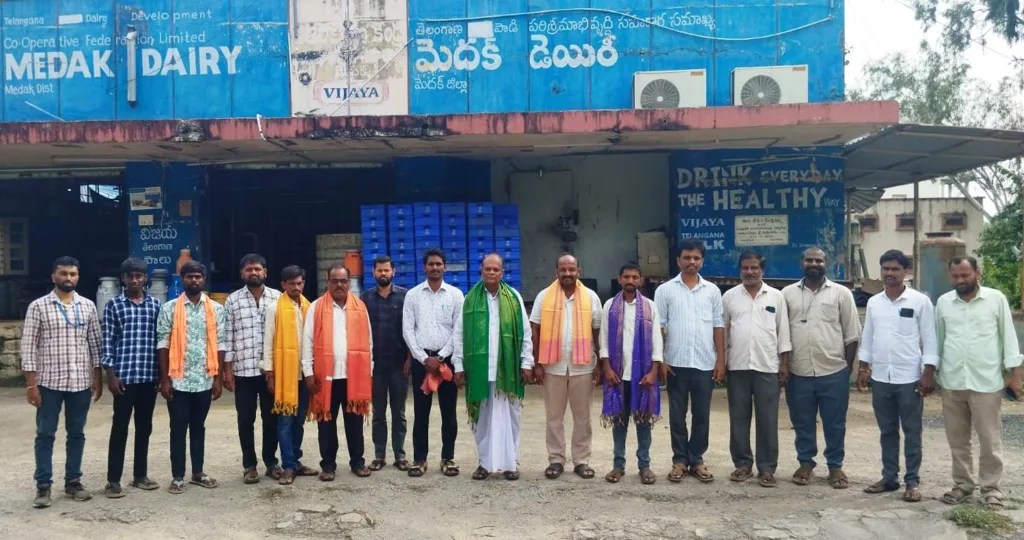 విజయ డెయిరీ నూతన కార్యవర్గానికి ఘన సన్మానం