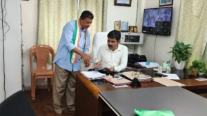 ఏపీ నిరుద్యోగులకు శుభవార్త: 8 రకాల పోస్టుల భర్తీకి ఏపీపీఎస్సీ పూర్తి నోటిఫికేషన్లు విడుదల.. నవంబరు 5 వరకు దరఖాస్తులు! ఏపీ నిరుద్యోగులకు శుభవార్త: 8 రకాల పోస్టుల భర్తీకి ఏపీపీఎస్సీ పూర్తి నోటిఫికేషన్లు విడుదల.. నవంబరు 5 వరకు దరఖాస్తులు!