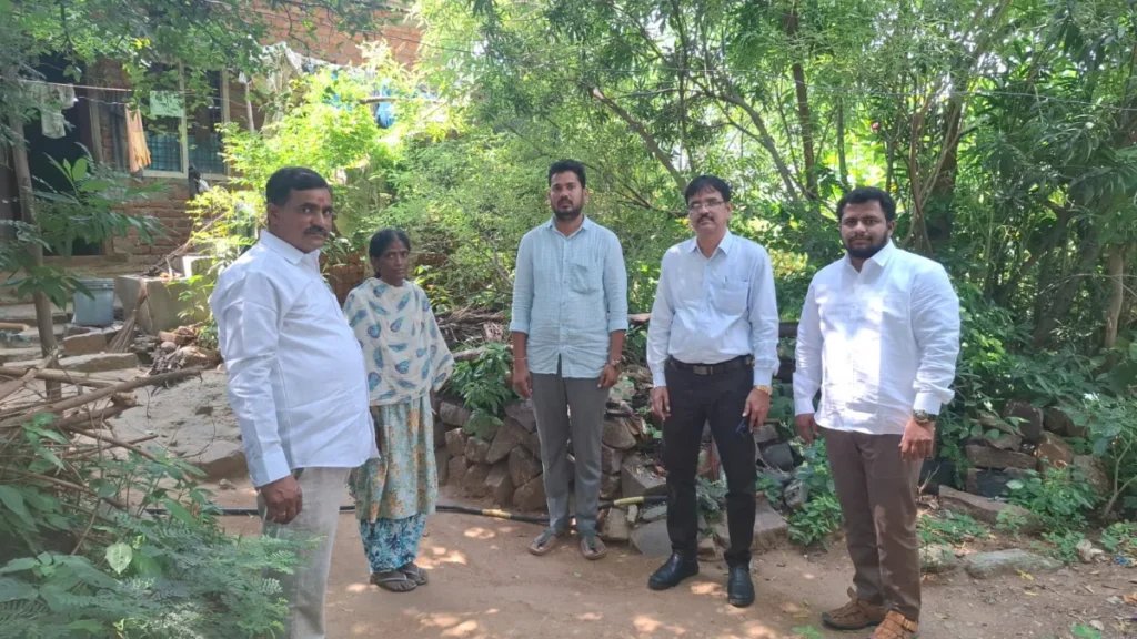 గడిపెద్దాపూర్‌లో కొత్త పింఛన్ల దరఖాస్తుల పరిశీలన: క్షేత్రస్థాయిలో డీపీఓ యాదయ్య విచారణ