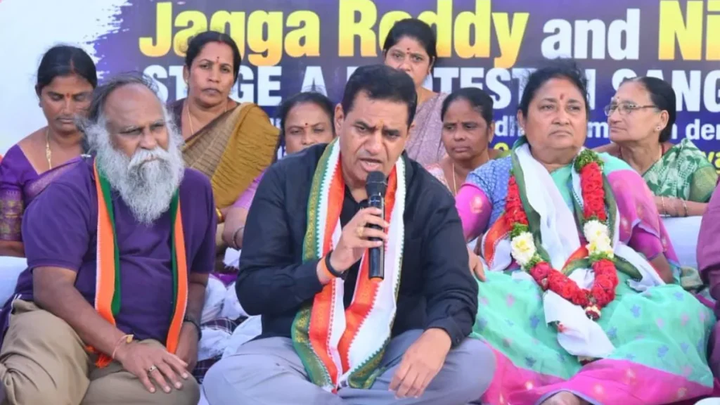 రెండో రోజు సంగారెడ్డిలో కొనసాగిన జగ్గారెడ్డి దంపతుల దీక్ష