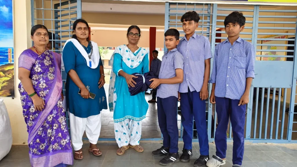 విద్యార్థుల సంక్షేమానికి ప్రిన్సిపాల్ ప్రత్యేక శ్రద్ధ విద్యార్థుల సంక్షేమానికి ప్రిన్సిపాల్ ప్రత్యేక శ్రద్ధ