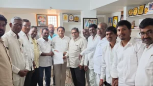ఏడుపాయల వనదుర్గమ్మను దర్శించుకున్న కంఠారెడ్డి తిరుపతిరెడ్డి ఏడుపాయల వనదుర్గమ్మను దర్శించుకున్న కంఠారెడ్డి తిరుపతిరెడ్డి