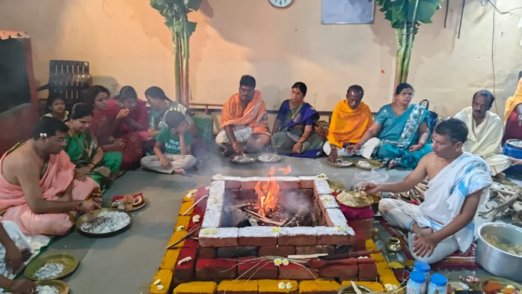 వైభవంగా సంతోషిమాత ఆలయ వార్షికోత్సవం