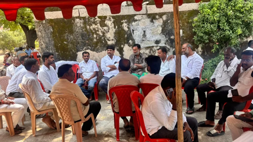 శ్రీధరచారి మాతృమూర్తి మృతికి మఠం భిక్షపతి నివాళులు