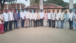 మెదక్ ప్రజల ఆరు దశాబ్దాల ఆకాంక్షను సాకారం చేసింది కేసీఆరే: కాగడాల ర్యాలీలో పద్మాదేవేందర్రెడ్డి మెదక్ ప్రజల ఆరు దశాబ్దాల ఆకాంక్షను సాకారం చేసింది కేసీఆరే: కాగడాల ర్యాలీలో పద్మాదేవేందర్రెడ్డి